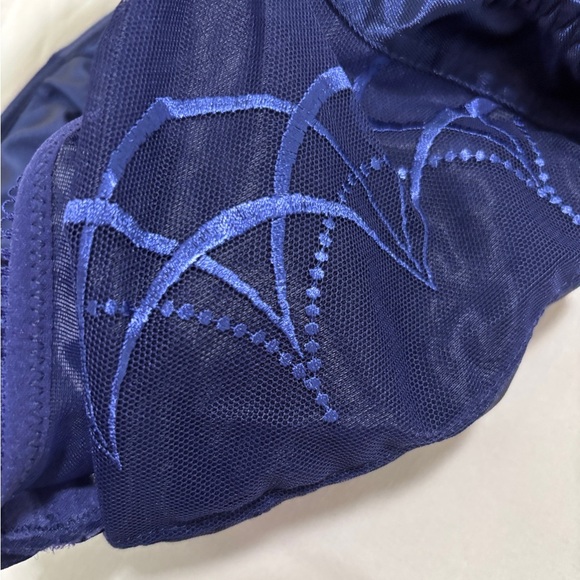 NWT Elomi Navy Blue Bra Sz 36N.  Sheer Upper Cup. Embroidered detail. - Picture 5 of 9
